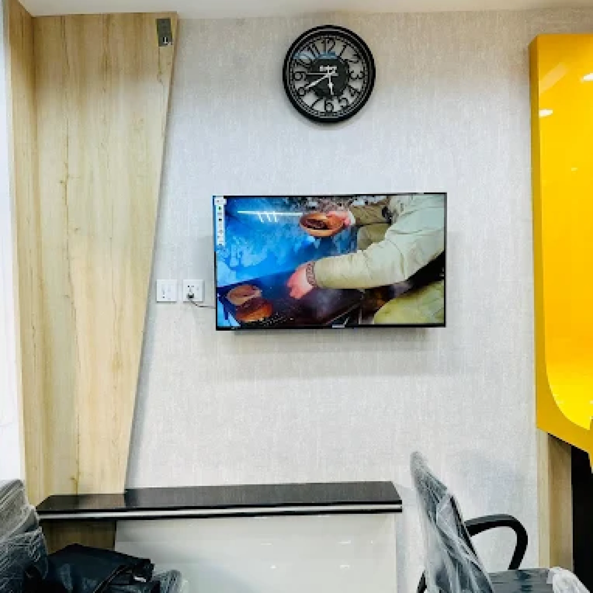 js waiting area